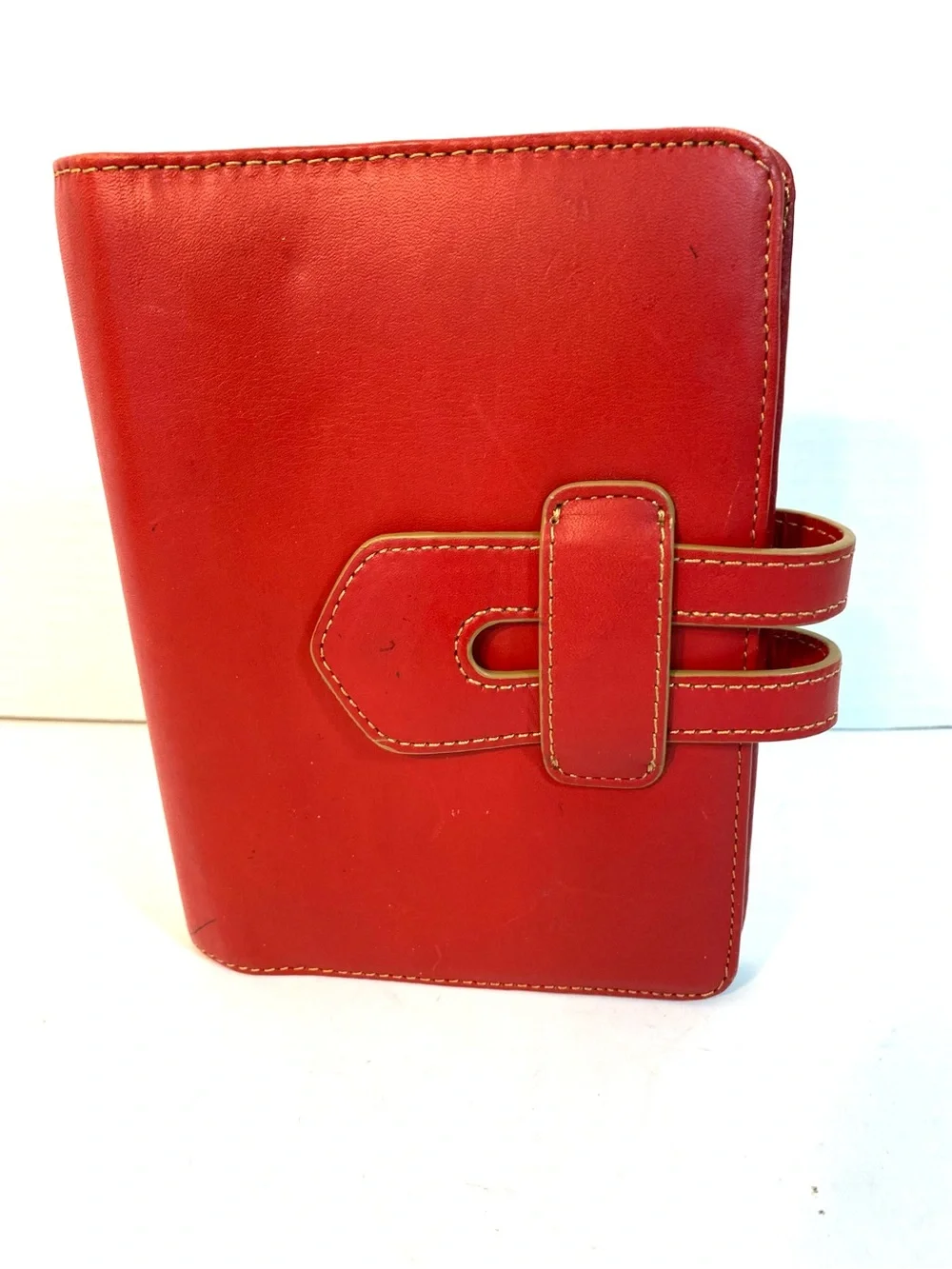 FRANKLIN COVEY Red Leather Compact 6 Ring Binder Magnet Flap Closure
